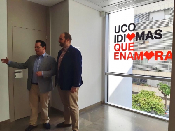 Enrique Saint-Gerons y Juan de Dios Torralbo en las instalaciones de UCOidiomas