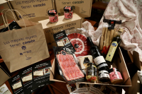 Cajas solidarias gourmet con productos de Córdoba que crean empleo para personas en exclusión