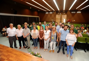 Foto de familia de participantes en el seminario celebrado este martes en la Facultad de Ciencias de la Educación.