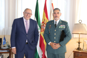 El rector Manuel Torralbo y el coronel Ramón María Clemente, hoy en el Rectorado.
