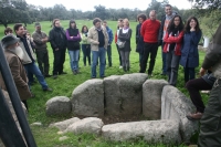 Los asistentes al ciclo sobre patrimonio megalítico denuncian su abandono 