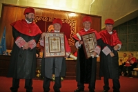 El Claustro de la UCO recupera como honoris causa a dos de los grandes maestros de la Facultad de Derecho 