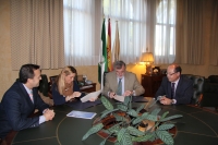 La Universidad de Córdoba firma un convenio con Clínica Baviera