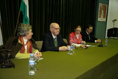 Jos Luis Borau participa en los actos conmemorativos del  X Aniversario de la Ctedra Intergeneracional
