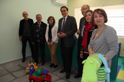 Autoridades asistentes a la inauguracin de las nuevas dependencias del CAIT de la Universidad de Crdoba