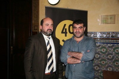 Manuel Torres y Kostas Vaxevanis antes del comienzo de la conferencia