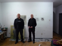 Gómez Losada y Serrano, en el estudio donde preparan Emsamble