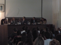 De izq a dcha: Nuria Magaldi, Manuel Medina, Manuel Izquierdo, Antonio Bueno y Annaïck Fernández durante la conferencia de clausura  