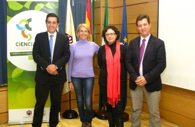 De izq a dcha:Manuel Blázquez, Carmen Pueyo, María Teresa Roldán y Justo Pastor Castaño