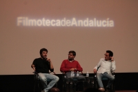 De izquierda a derecha, Enrique Fernndez Borja, Antonio Sarsa y Juan Jess Salamanca, durante el coloquio posterior a la exhibicin de la pelcula