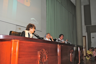 Jesús Quintero, Julio Anguita y Luis García Montero durante la presentación del libro