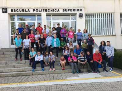 Participantes en la I Ruta de senderismo por Sierra Palacios