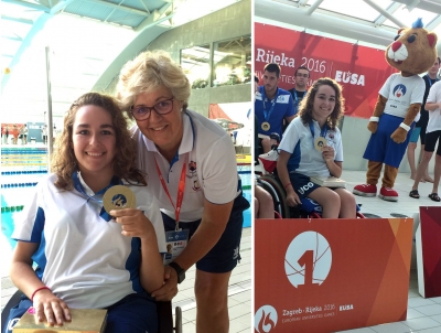 Rocío, con las dos medallas de oro, y junto a Esperanza Jaqueti
