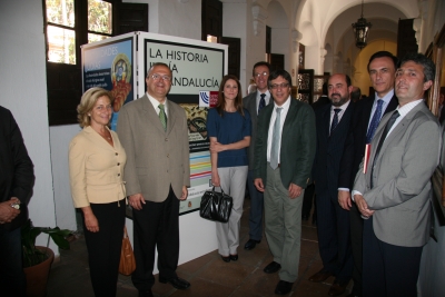 Autoridades, durante la visita a la exposición sobre la Historia Judía de Andalucía