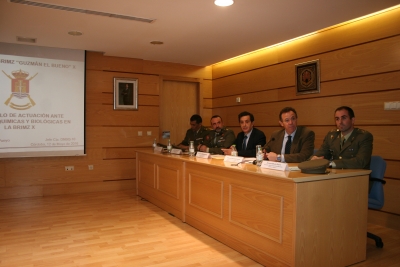 Un momento de la conferencia impartida en la Sala Manuel Medina, del Paraninfo.