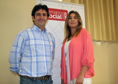 De izquierda a derecha, Miguel ngel Calero y Julia Romero en la presentacin del encuentro
