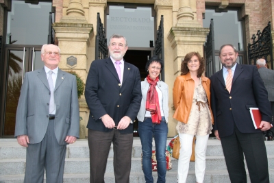 De izq a dcha Jose Luis Benedit, Jose Manuel Roldán, Amelia Sanchís, Carmen Calvo y Manuel Torralbo