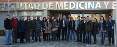 En la foto, los 15 estudiantes iberoamericanos, acompañados de los profesores del Curso (7 acreditados investigadores de la Universidad de Córdoba).