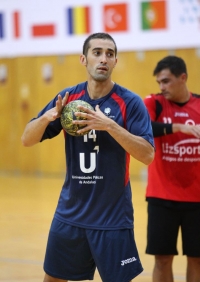 Alberto Requena jugando con la UCO durante el europeo de Braga 2015.