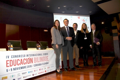 De izquierda a derecha, Purificación Pérez Hidalgo, José Carlos Gómez Villamandos, Mark Levy, Elena Gómez Parra y Barry Lynam en la inauguración del congreso