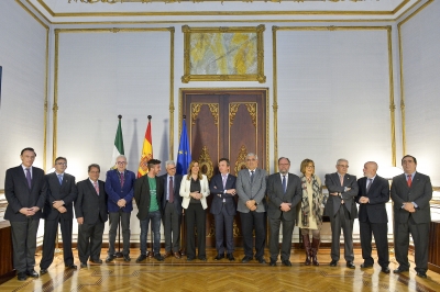 Foto de familia de los rectores andaluces con la presidenta de la Junta de Andaluca