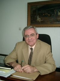 Imagen de archivo del profesor José Roldán Cañas