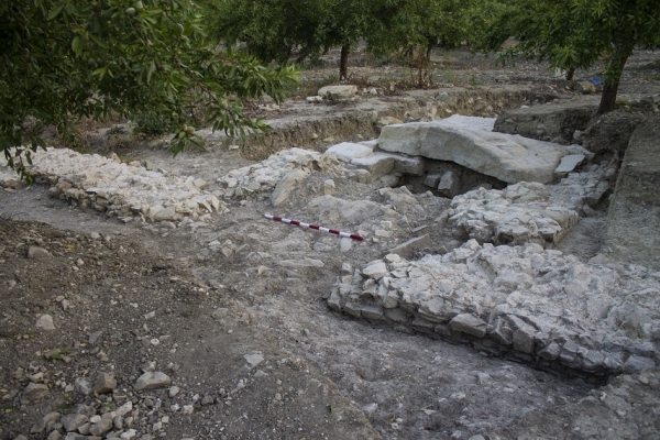 Trabajos de excavación en el anfiteatro romano de Torreparedones