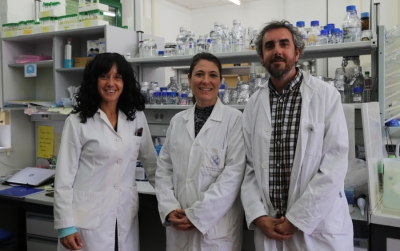 Researchers María Jesus Torres, Alexandra Dubini and David González